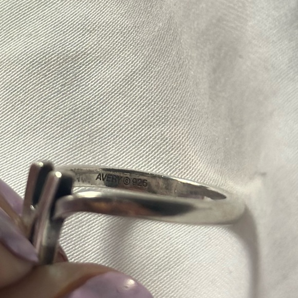 James Avery Y initial ring - Picture 4 of 4